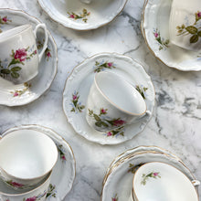 Afbeelding in Gallery-weergave laden, Vintage kop en schotel bloemen