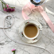 Afbeelding in Gallery-weergave laden, Vintage kop en schotel bloemen