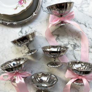 Set van 6 zilveren coupes