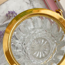 Afbeelding in Gallery-weergave laden, Vintage kristallen ijsemmertje met gouden details
