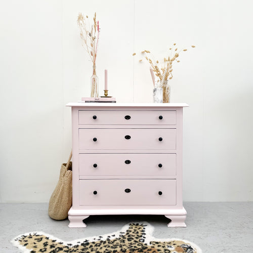 Vintage kast/commode in licht roze