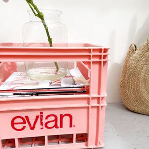 Roze Evian kratje Kringloopparels